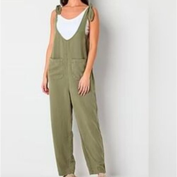 Arizona Jean Company Pants - Arizona Jean Company Sage Green Women's Jumpsuit With Pockets Size XXL